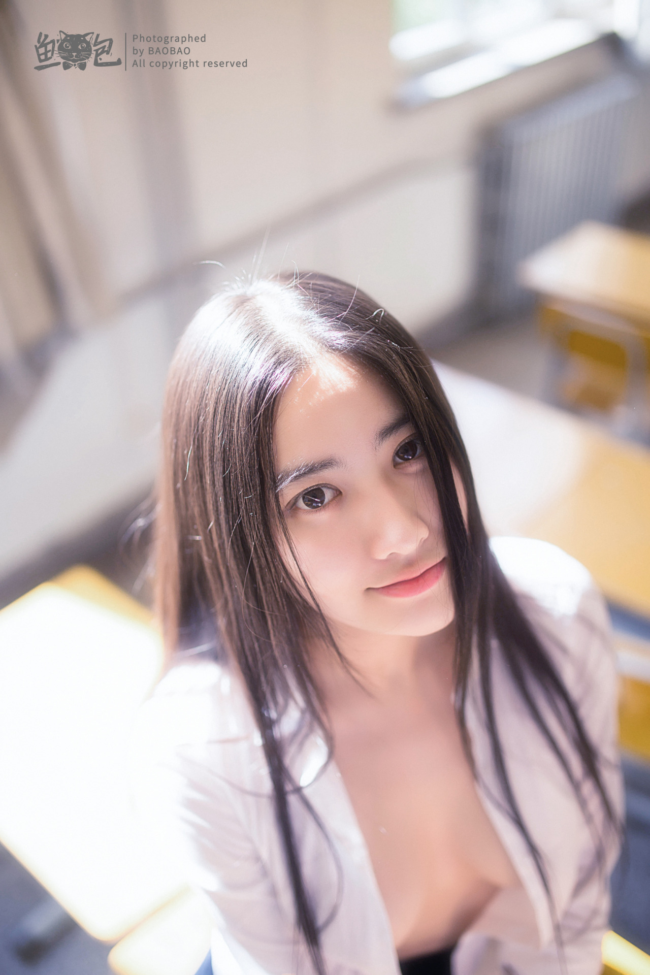 公交掀裙子从后面进去电影
